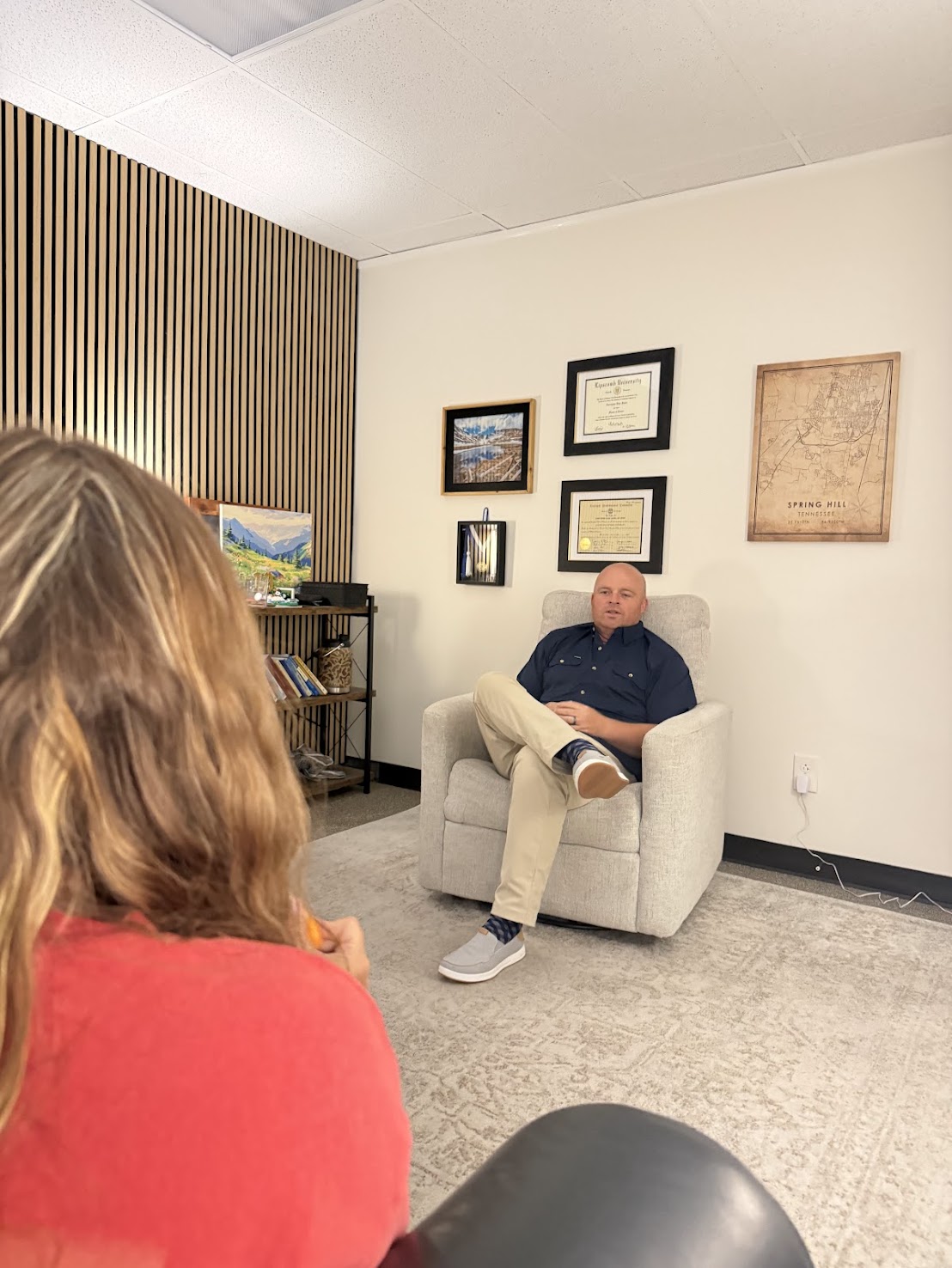 A bright, welcoming therapy office in Spring Hill